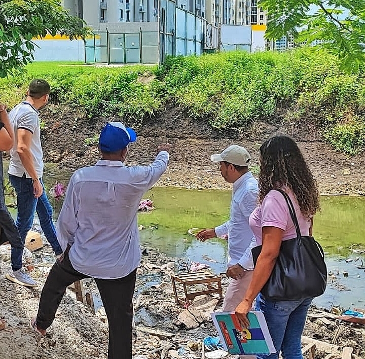 LA COMUNIDAD DEL BARRIO  SAN JOSÉ DE LOS CAMPANOS  HIZO UN LLAMADO Y LA PERSONERÍA ACUDIÓ 
