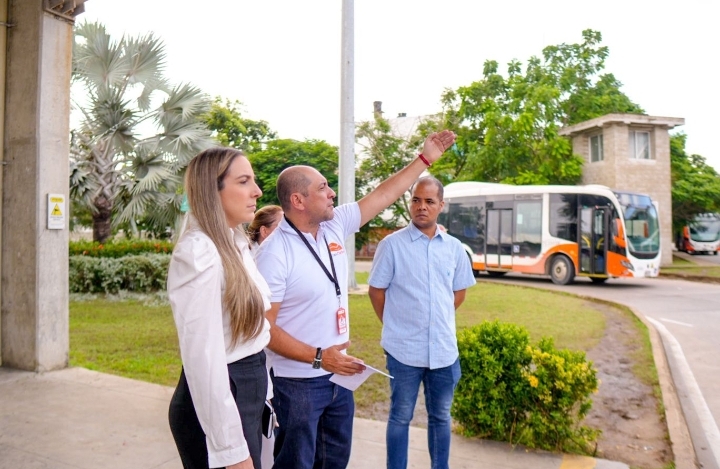 VISITANDO AL SISTEMA DE TRANSPORTE MASIVO ...